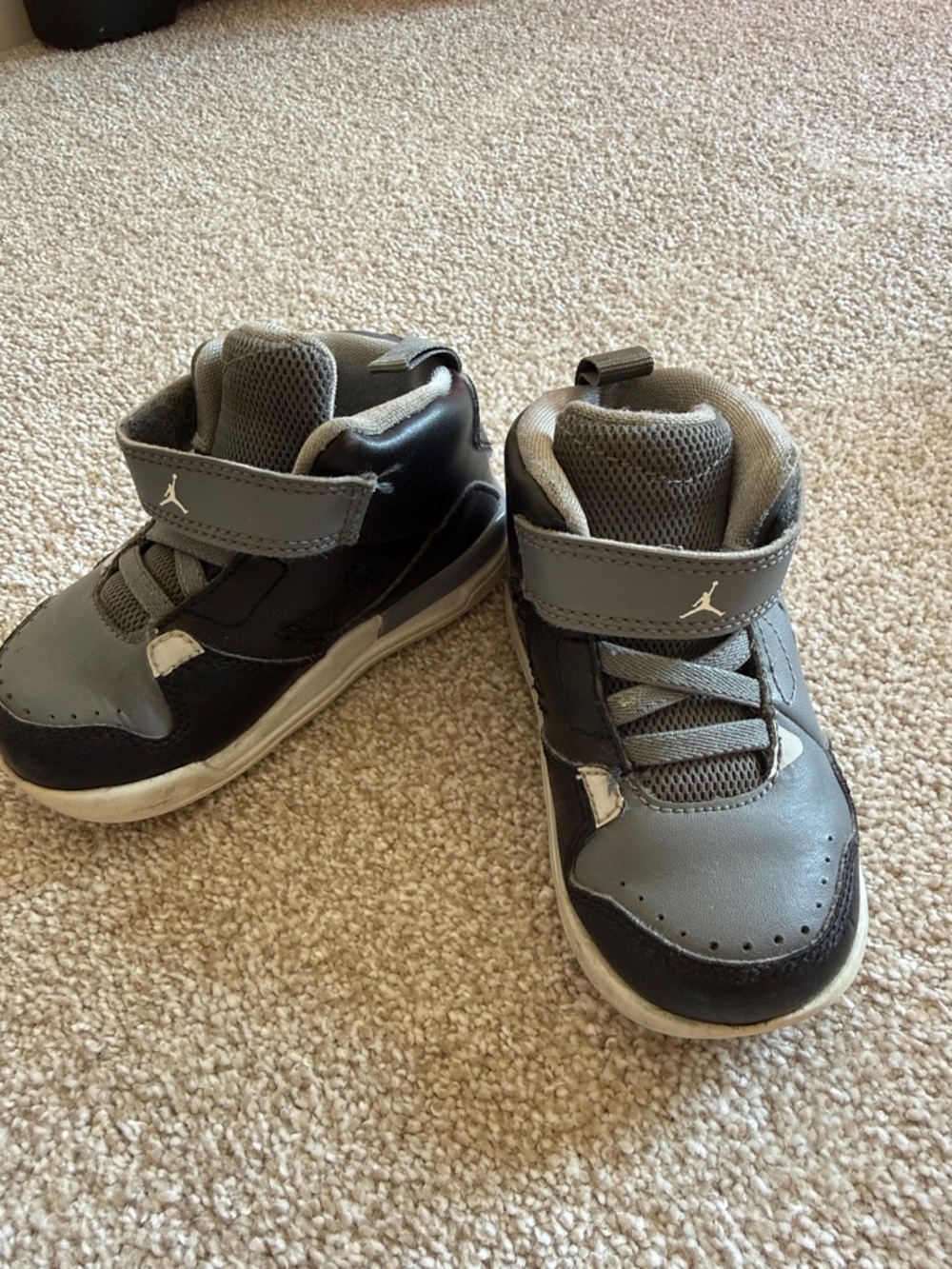 Jordan Kids Gray and Black High-Top Sneakers with Hook-and-Loop Strap
